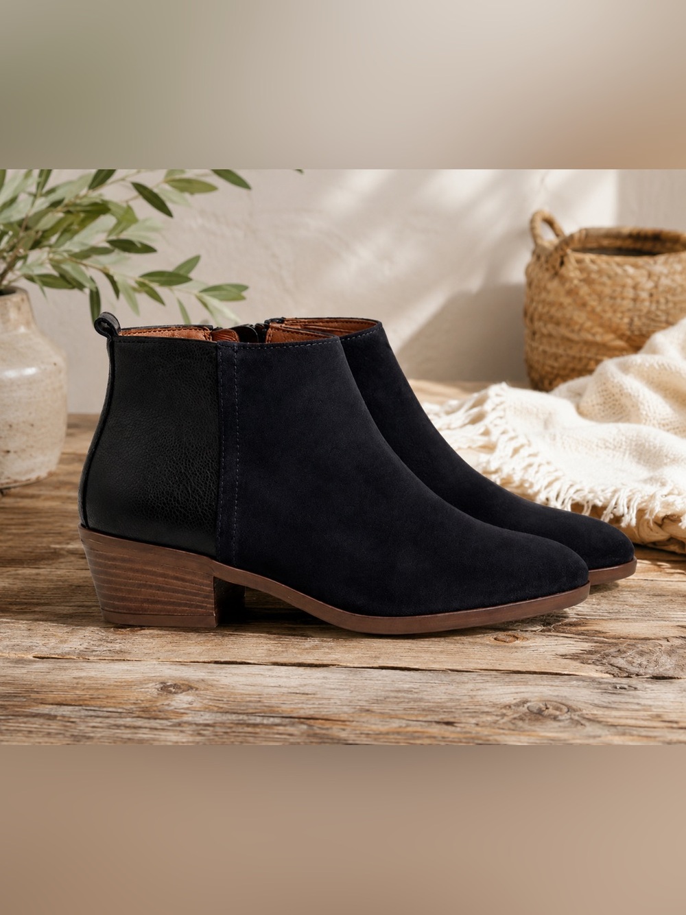 Madewell The Charley Black 1/2 Suede Leather Heel Side Zip Chelsea Booties Sz 9